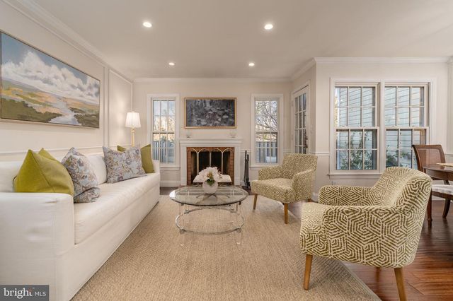 1828 DUFFIELD LN, Alexandria, VA 22307