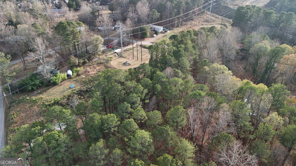 5158 W Holiday Court SE, Acworth, GA 30102