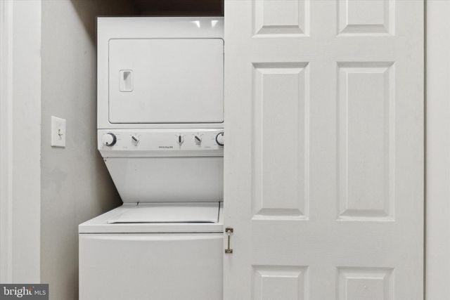 253 HOLLY DR, King Of Prussia, PA 19406