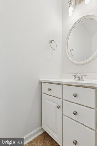 253 HOLLY DR, King Of Prussia, PA 19406