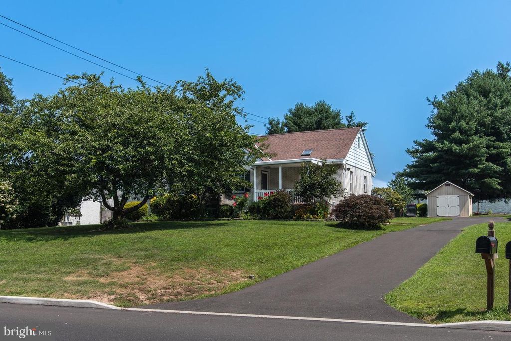 1395 JOLLY RD #, Blue Bell, PA 19422