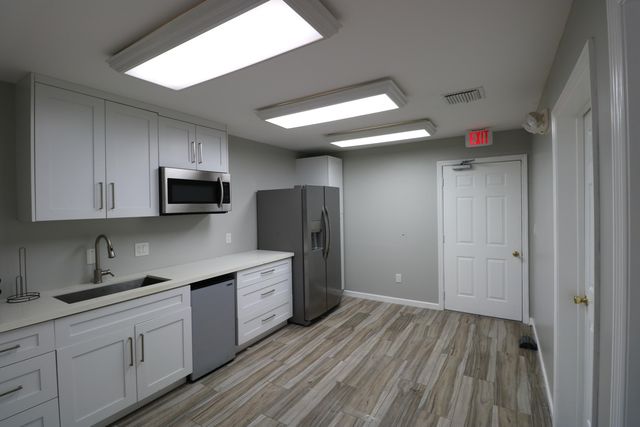 2195 N ANDREWS Avenue 13, Pompano Beach, FL 33069