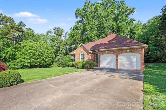 104 Provincial Road, Gastonia, NC 28056