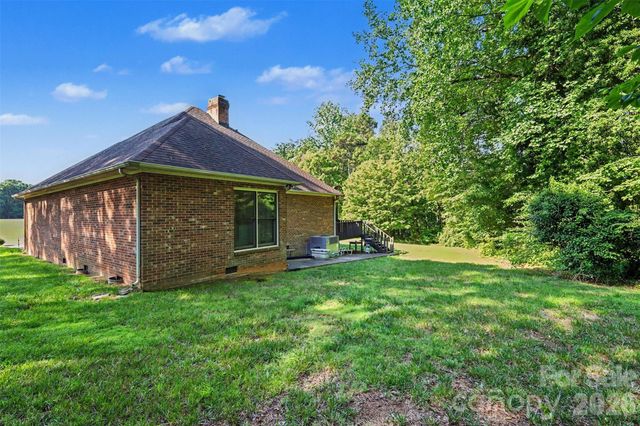 104 Provincial Road, Gastonia, NC 28056