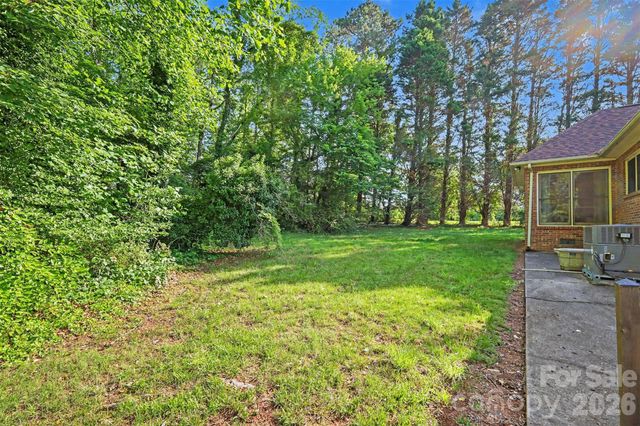 104 Provincial Road, Gastonia, NC 28056