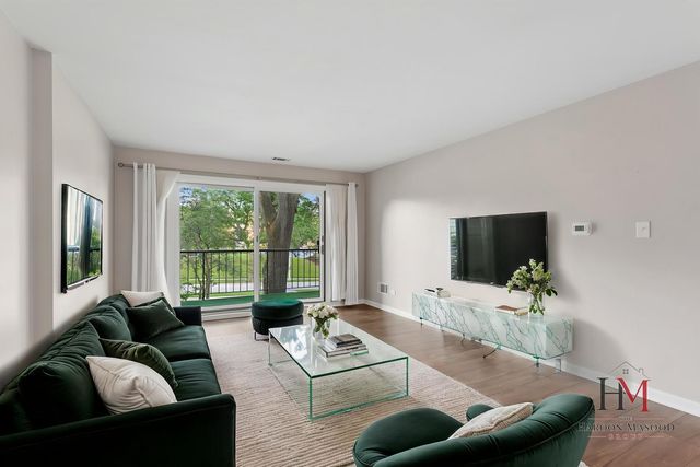 7510 Farmingdale Drive 210, Darien, IL 60561