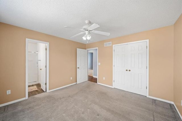 1216 N Parkway Drive, Olathe, KS 66061