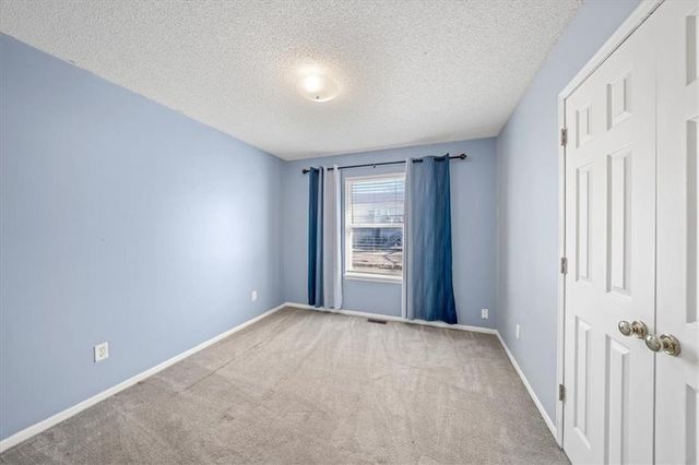 1216 N Parkway Drive, Olathe, KS 66061