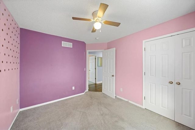 1216 N Parkway Drive, Olathe, KS 66061