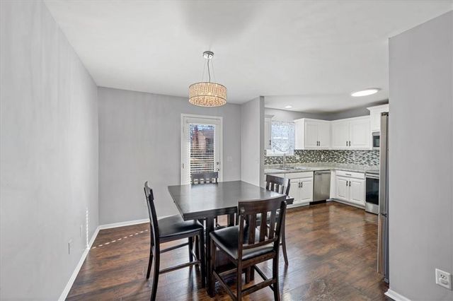 1216 N Parkway Drive, Olathe, KS 66061