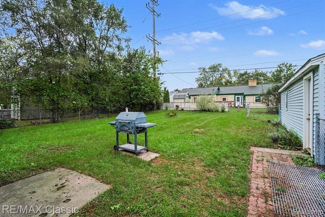 5812 Oster Drive, Waterford, MI 48327