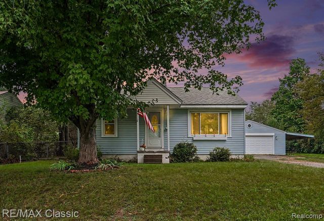 5812 Oster Drive, Waterford, MI 48327