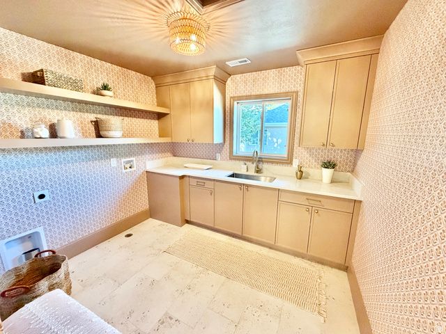 1938 E VINTAGE WOODS CT, Holladay, UT 84117