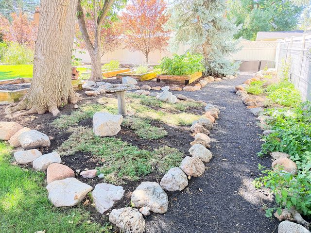 1938 E VINTAGE WOODS CT, Holladay, UT 84117