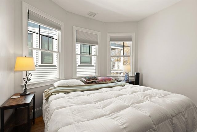 27 Prince St. 3L, Cambridge, MA 02139