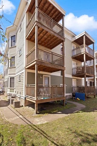 27 Prince St. 3L, Cambridge, MA 02139