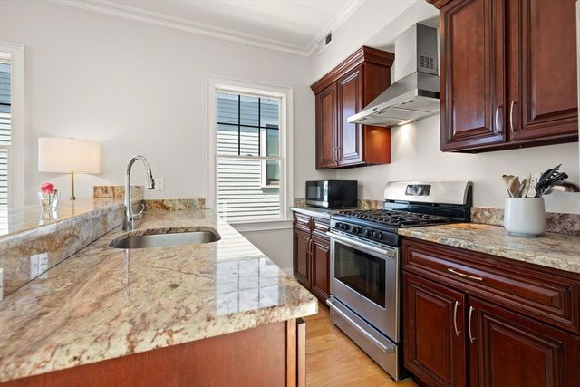 27 Prince St. 3L, Cambridge, MA 02139