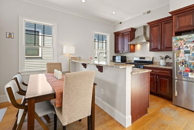 27 Prince St. 3L, Cambridge, MA 02139