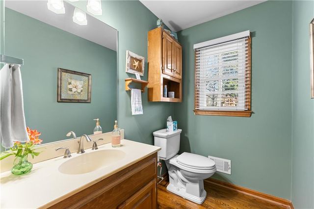 3989 Spalding Glen Drive, Peachtree Corners, GA 30360