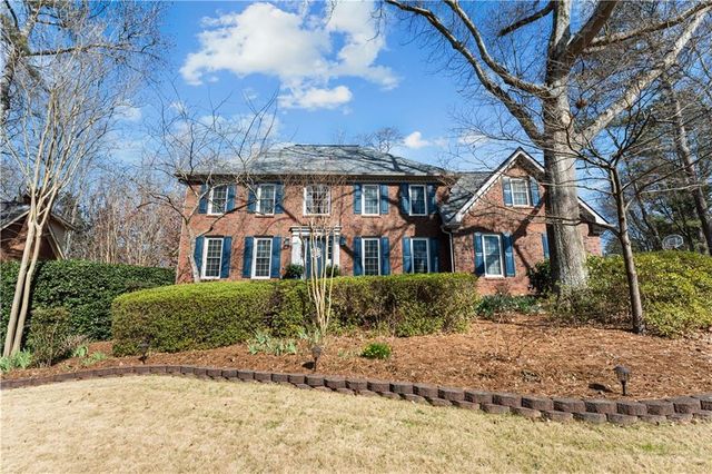 3989 Spalding Glen Drive, Peachtree Corners, GA 30360