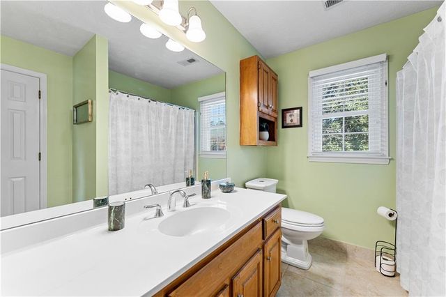 3989 Spalding Glen Drive, Peachtree Corners, GA 30360