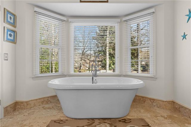 3989 Spalding Glen Drive, Peachtree Corners, GA 30360