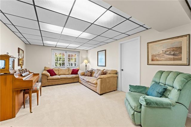 3989 Spalding Glen Drive, Peachtree Corners, GA 30360