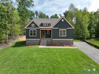 8118 Clancy Ct, Chesterfield, VA 23838