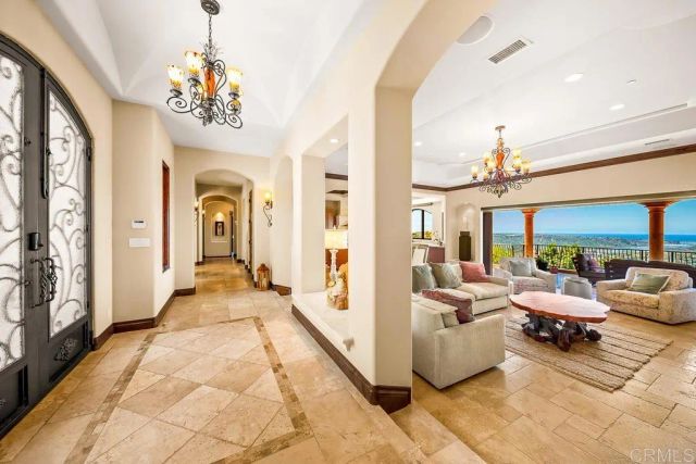 7133 Obelisco Circle, Carlsbad, CA 92009