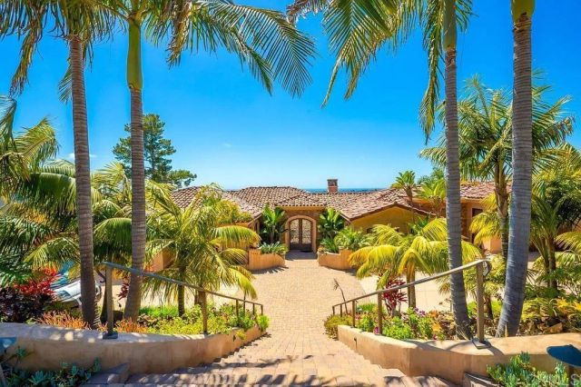 7133 Obelisco Circle, Carlsbad, CA 92009