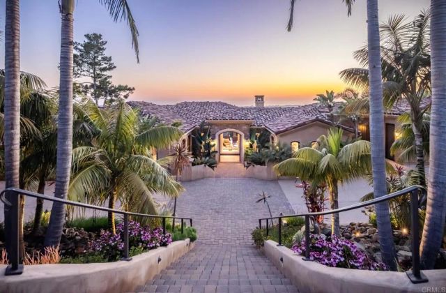 7133 Obelisco Circle, Carlsbad, CA 92009