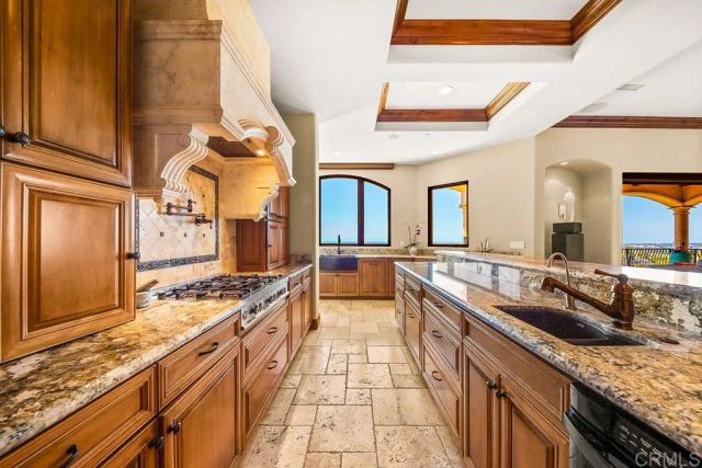 7133 Obelisco Circle, Carlsbad, CA 92009