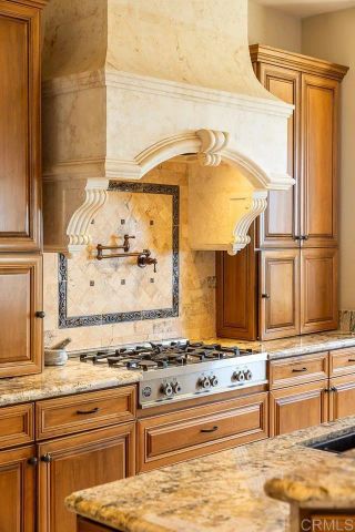 7133 Obelisco Circle, Carlsbad, CA 92009