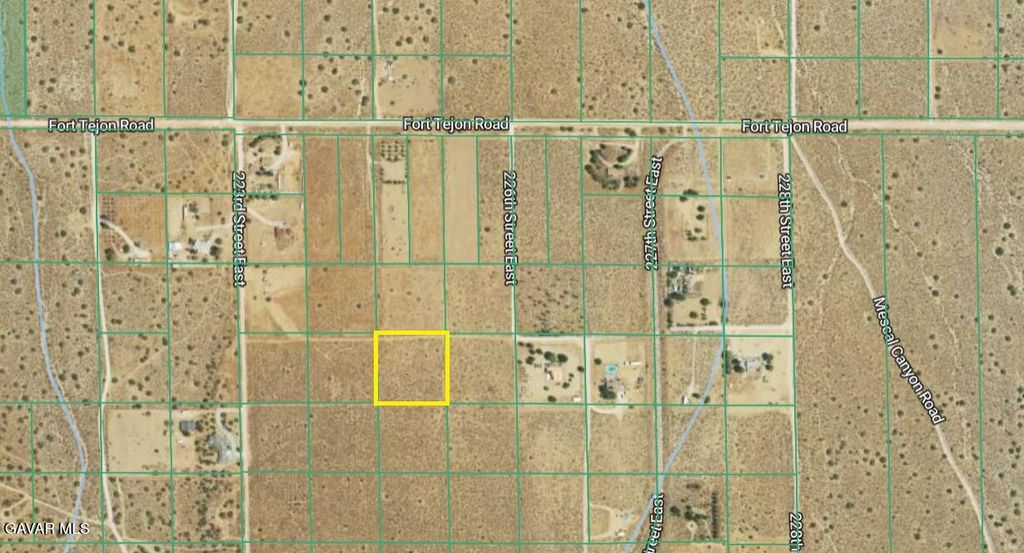 225 Ste Drt Vic Avenue Y4 Ste, Llano, CA 93544