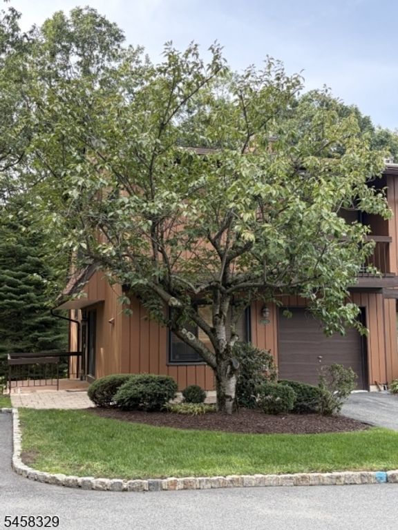 21140 Westview, Wharton Boro, NJ 07885 — photo 2