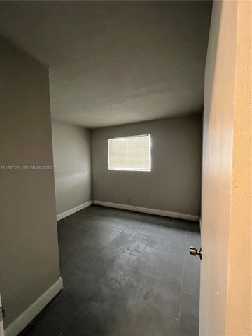 4321 NW 12th Ter, Oakland Park, FL 33309