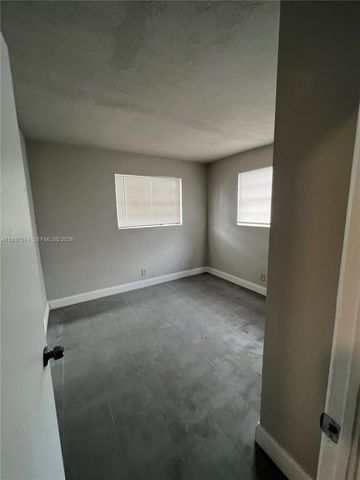 4321 NW 12th Ter, Oakland Park, FL 33309