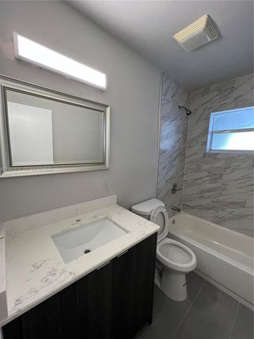 4321 NW 12th Ter, Oakland Park, FL 33309