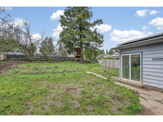 2839 CHURCH St Se, Salem, OR 97302