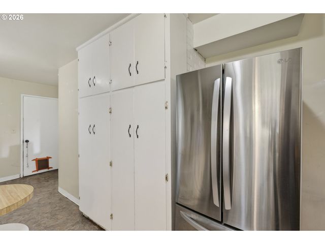 2839 CHURCH St Se, Salem, OR 97302