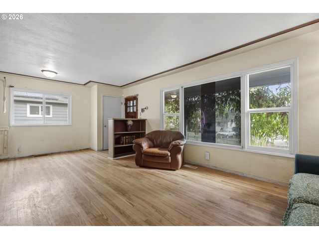 2839 CHURCH St Se, Salem, OR 97302