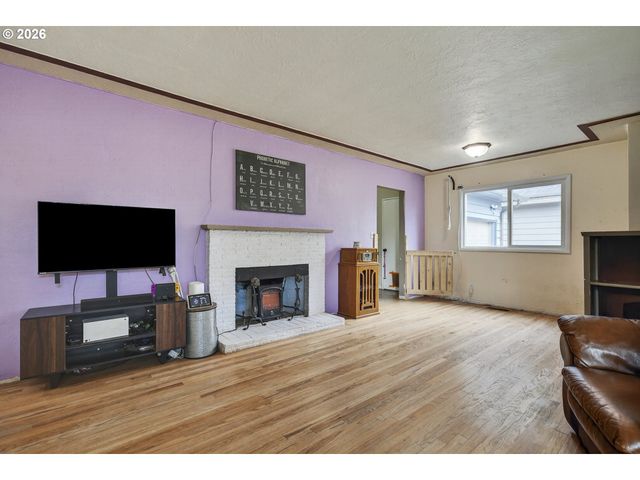 2839 CHURCH St Se, Salem, OR 97302