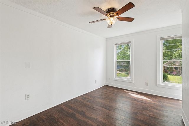 3074 Erin Avenue, Cleveland, OH 44113