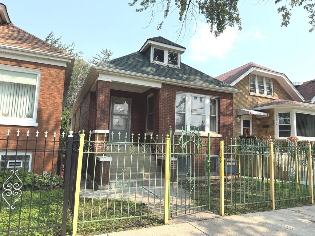 2053 N Laporte Avenue, Chicago, IL 60639