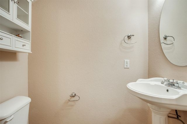 187 Castleridge Drive B, Little Elm, TX 75068