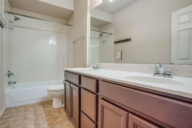 187 Castleridge Drive B, Little Elm, TX 75068