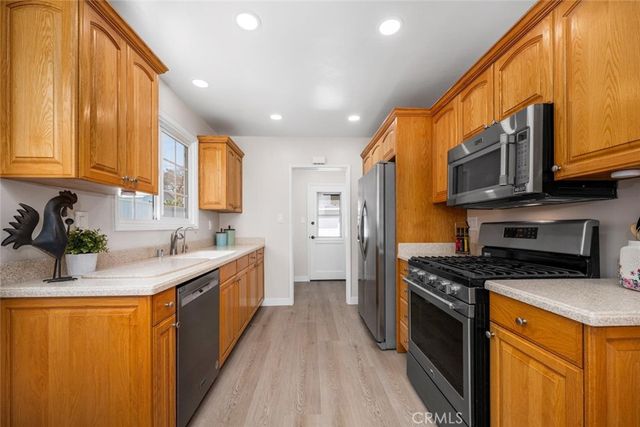 3819 N Studebaker Road, Long Beach, CA 90808