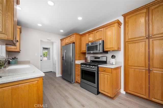 3819 N Studebaker Road, Long Beach, CA 90808
