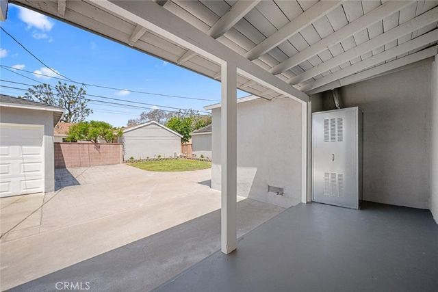 3819 N Studebaker Road, Long Beach, CA 90808