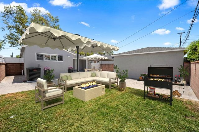 3819 N Studebaker Road, Long Beach, CA 90808